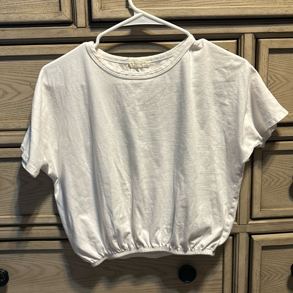 cropped tee